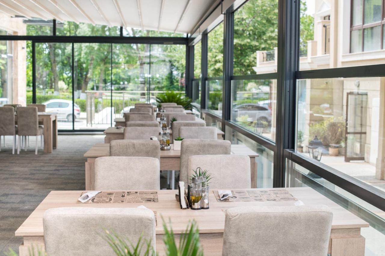 Cinema Hotel Πριμόρσκο Εξωτερικό φωτογραφία