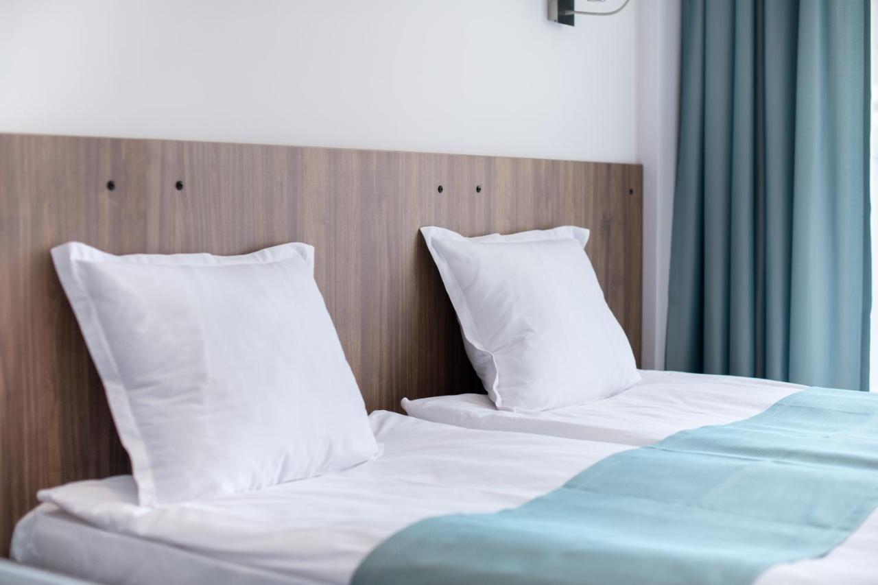 Cinema Hotel Πριμόρσκο Εξωτερικό φωτογραφία