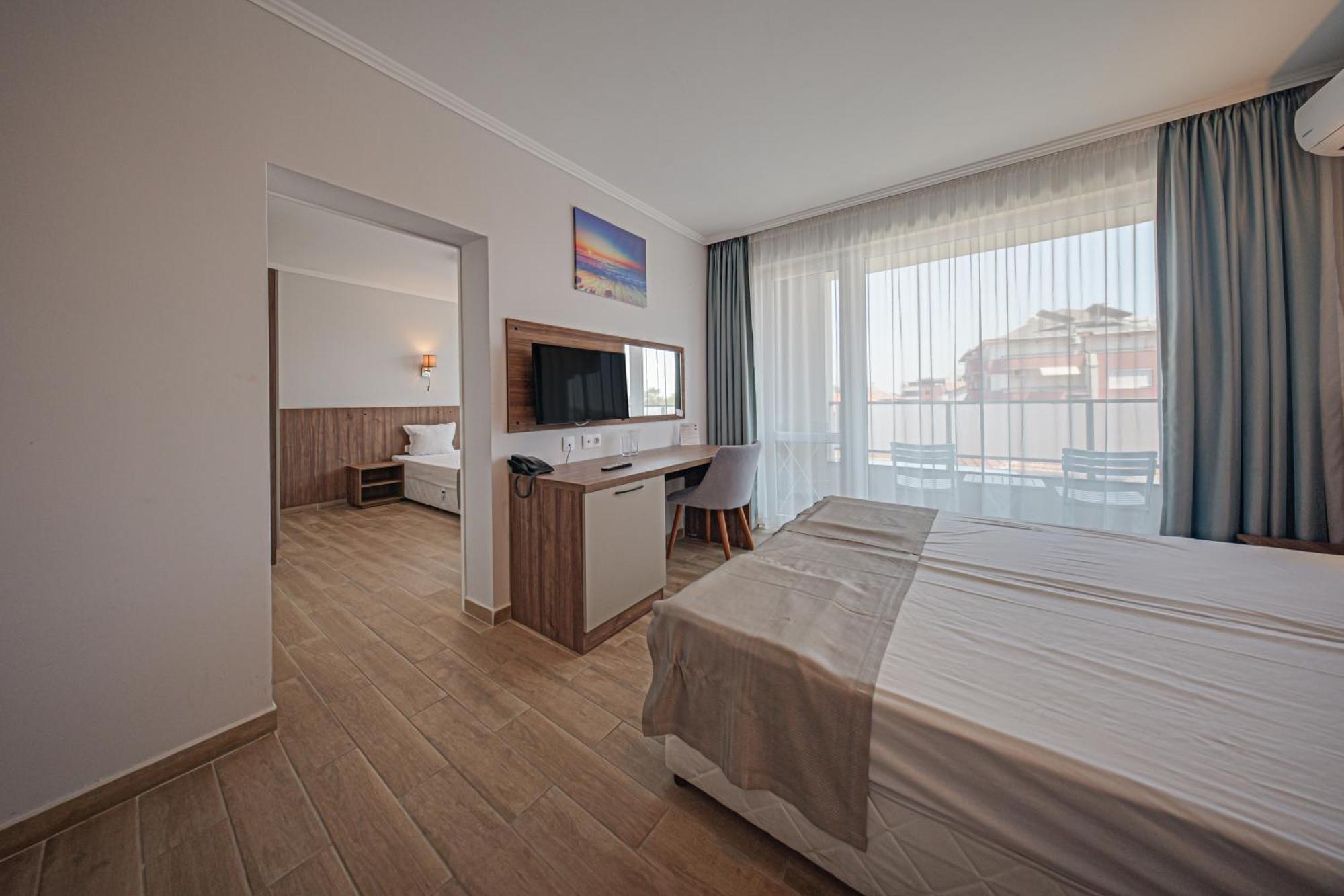Cinema Hotel Πριμόρσκο Εξωτερικό φωτογραφία